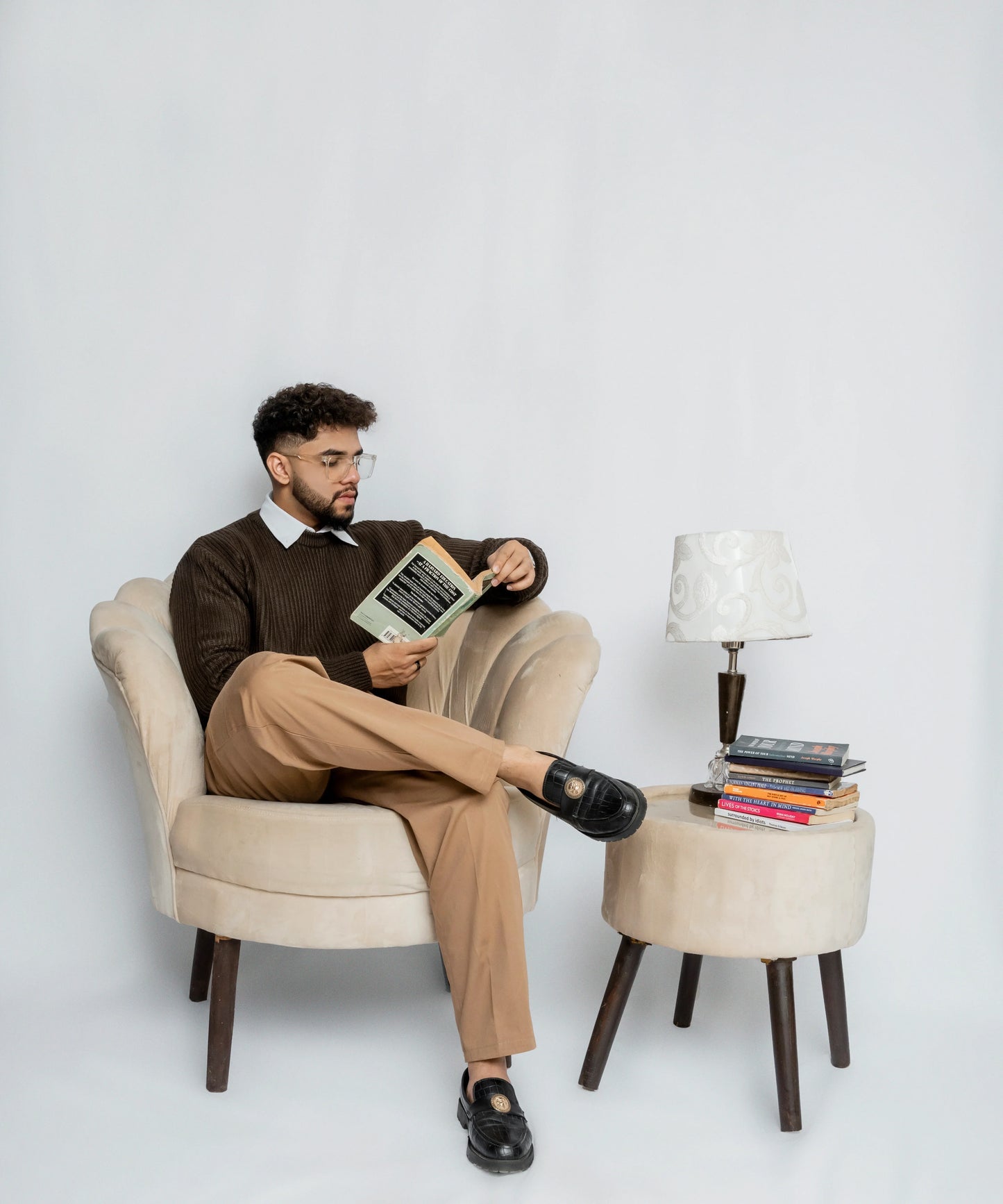 CHOCOLATE BROWN KNIT ROUND NECK SWEATER