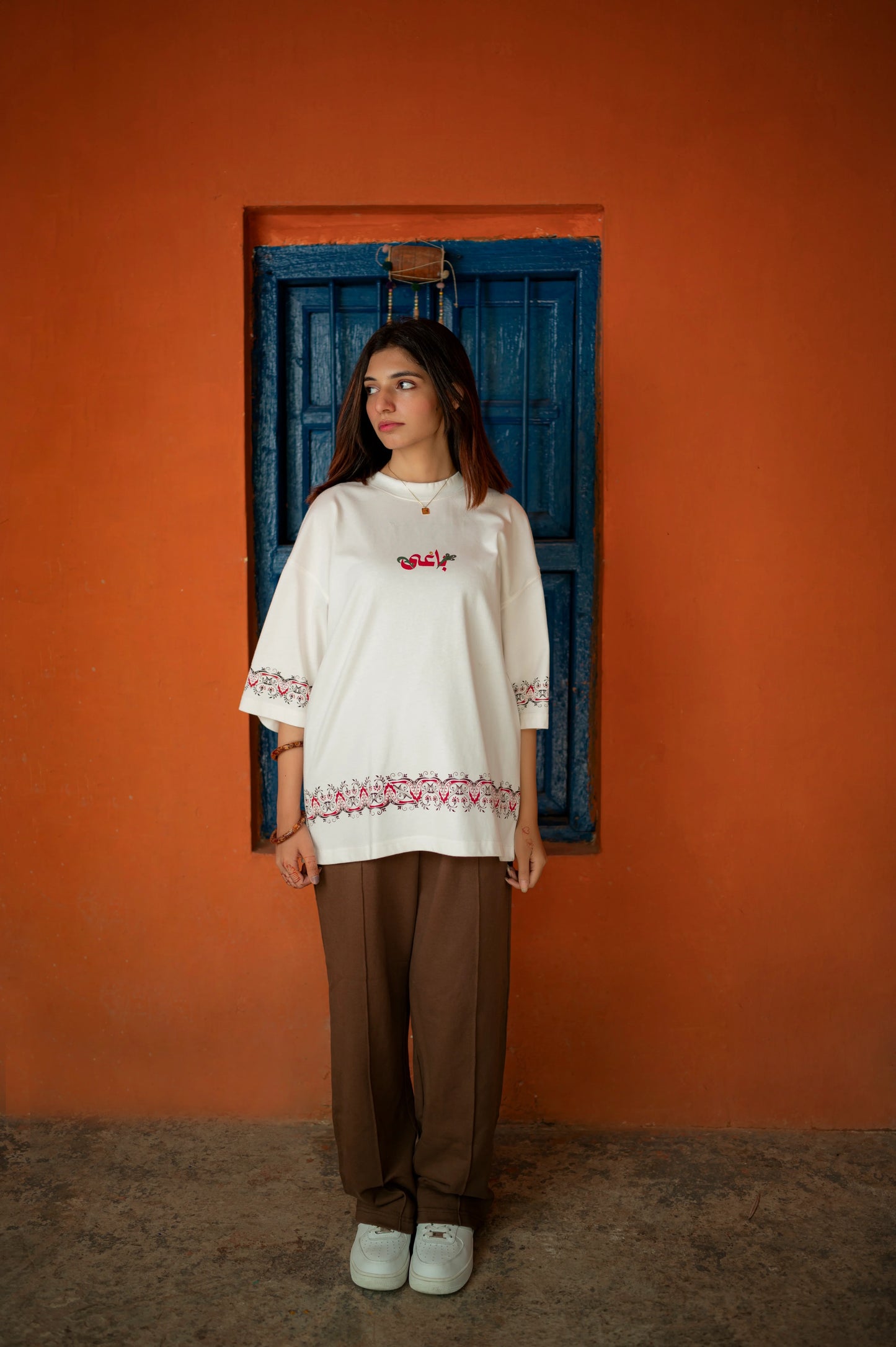 BROWN PLEATED STRAIGHT TROUSER