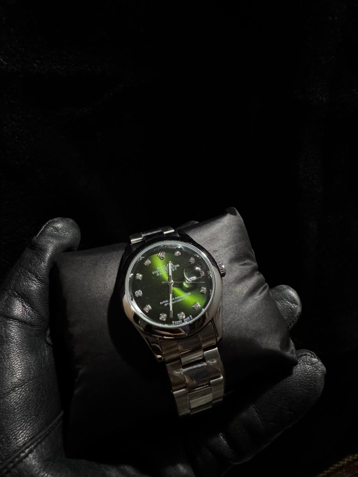 Silver and Green OYSTER