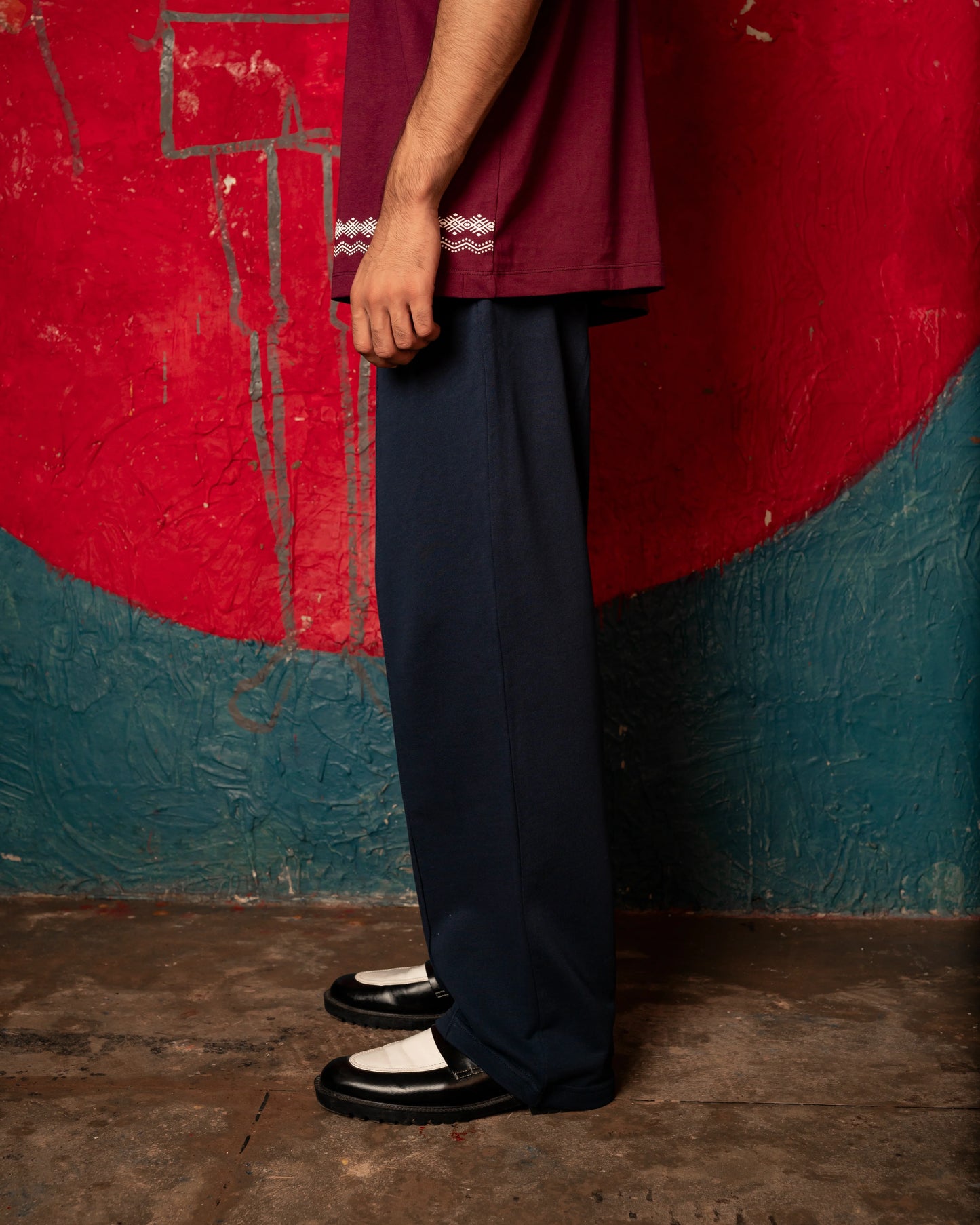 NAVY BLUE PLEATED STRAIGHT TROUSER