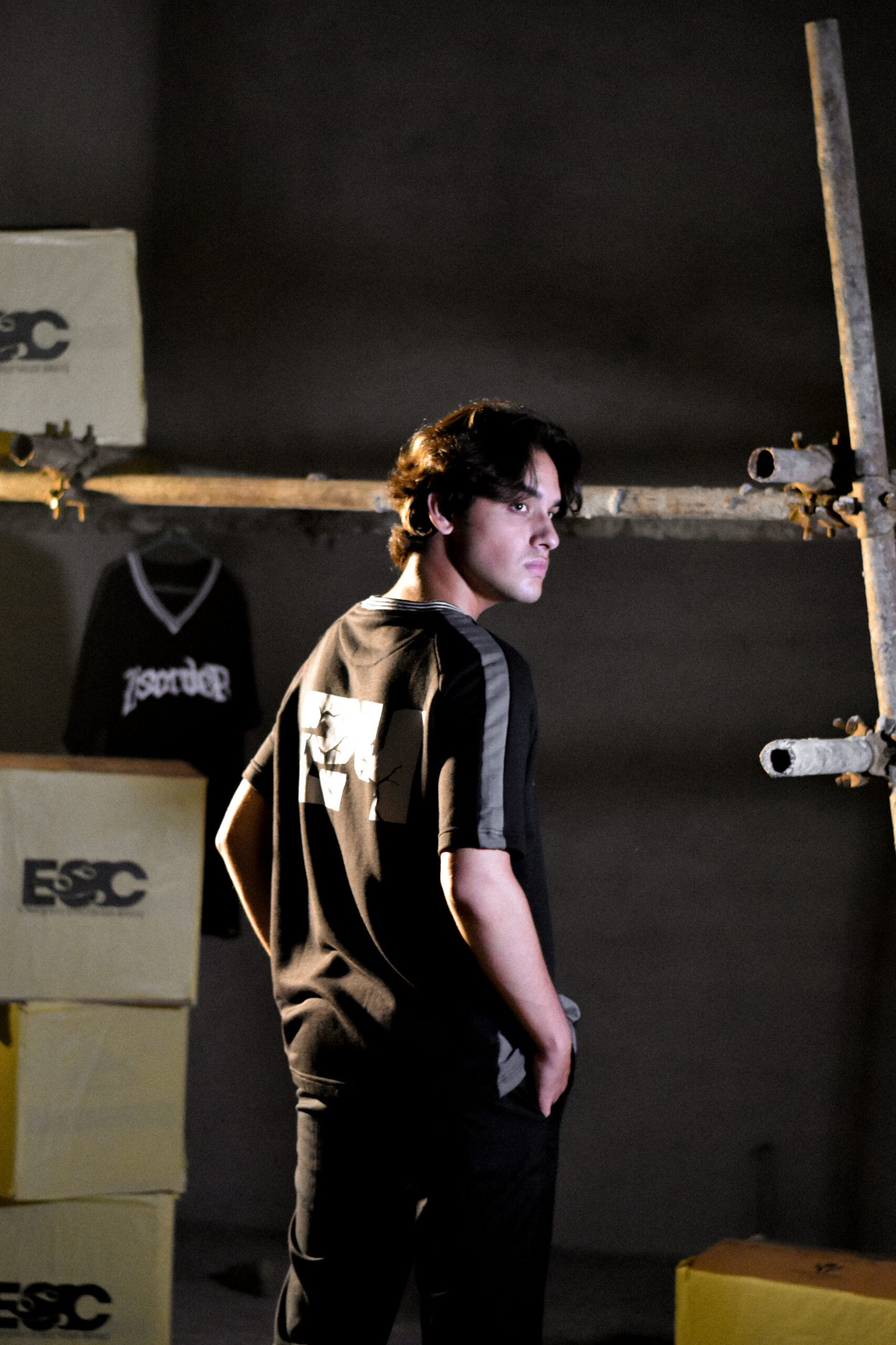 DISORDER-OVERSIZED TEE SHIRT